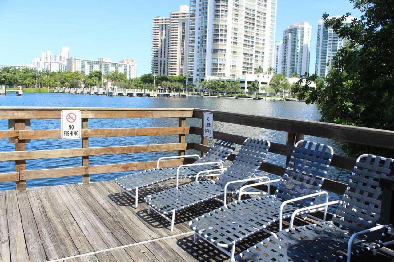 Appartamento Yacht Club At Aventura 2 Bed 2 Bath Luxurius Cozy Brand New Esterno foto