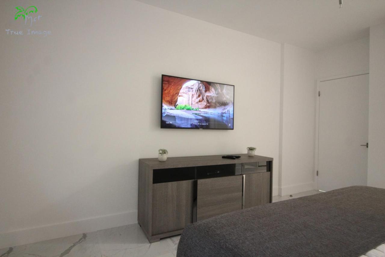 Appartamento Yacht Club At Aventura 2 Bed 2 Bath Luxurius Cozy Brand New Esterno foto